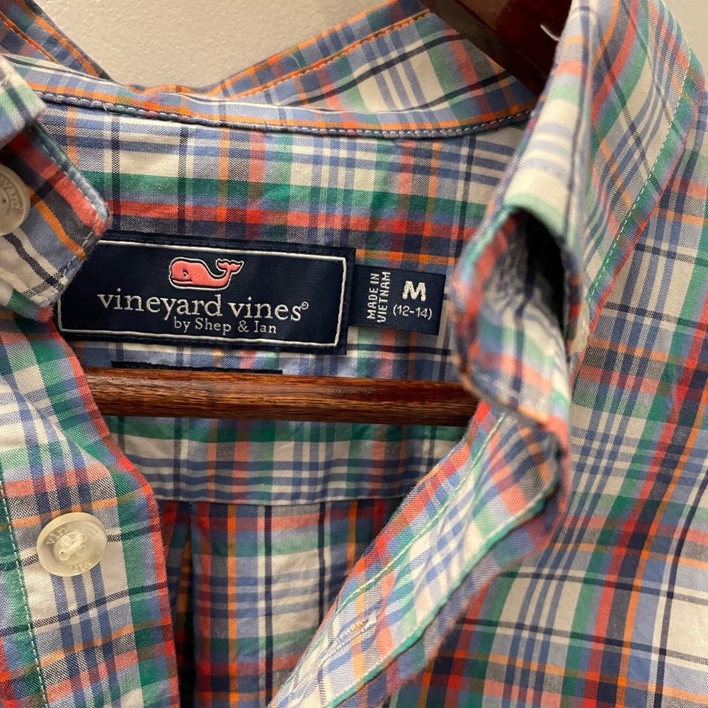 Vineyard Vines Boys M (12-14) button-down shirt